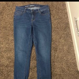 Skinny jeans size 4 old navy